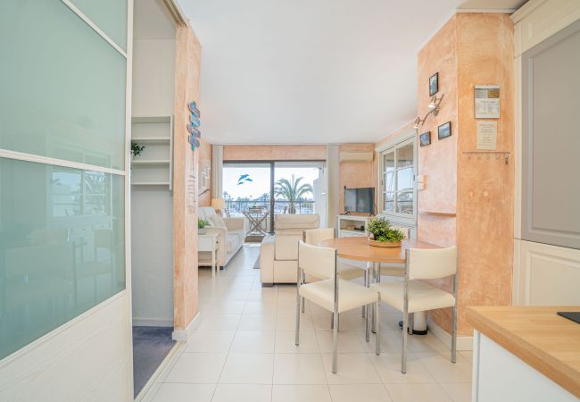 Ferienwohnung in Empuriabrava - 0180-PORT GREC Appartment mit Blick am Kanal Ferienwohnung in Empuriabrava - 0180-PORT GREC Appartment mit Blick am Kanal