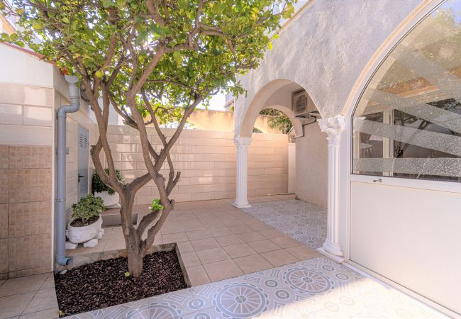 Villa in Empuriabrava - 0007-REQUESENS Haus mit Privatpool und WLAN Villa in Empuriabrava - 0007-REQUESENS Haus mit Privatpool und WLAN