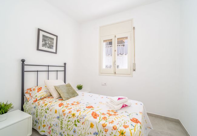 Villa in Empuriabrava - 0100-LLOBREGAT Haus am Kanal mit Pool, Liegeplatz und Studio Villa in Empuriabrava - 0100-LLOBREGAT Haus am Kanal mit Pool, Liegeplatz und Studio