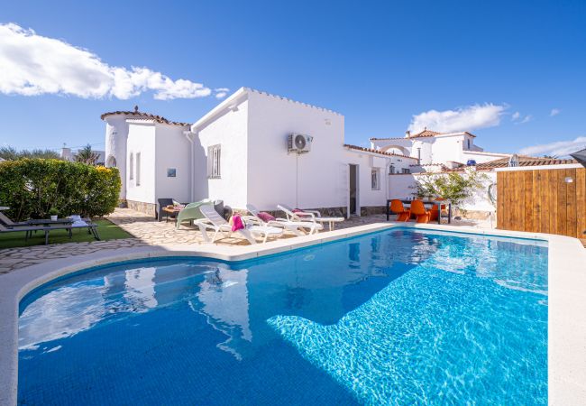 Villa in Empuriabrava - 0009-ALBERES Haus mit Pool Villa in Empuriabrava - 0009-ALBERES Haus mit Pool