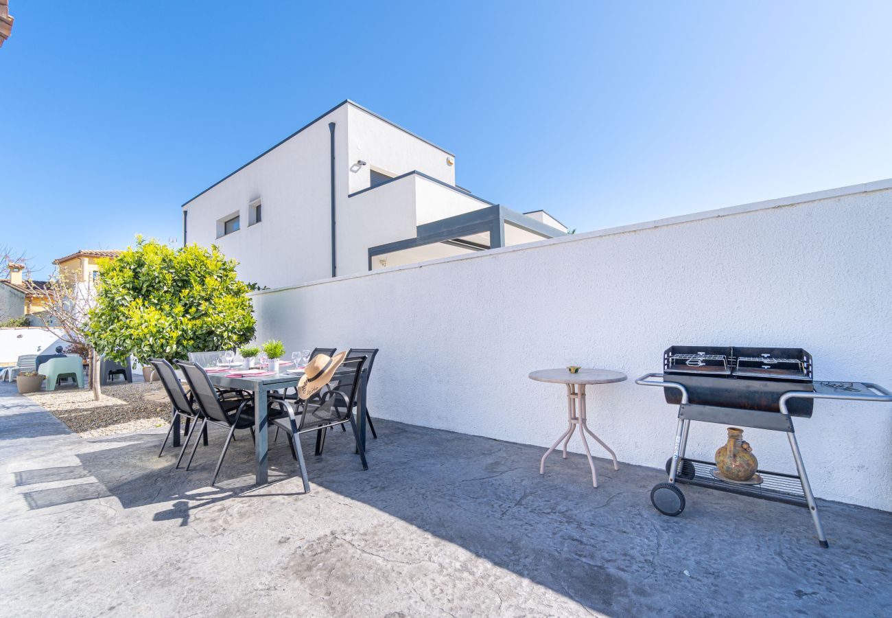 Villa in Empuriabrava - 0009-ALBERES Haus mit Pool