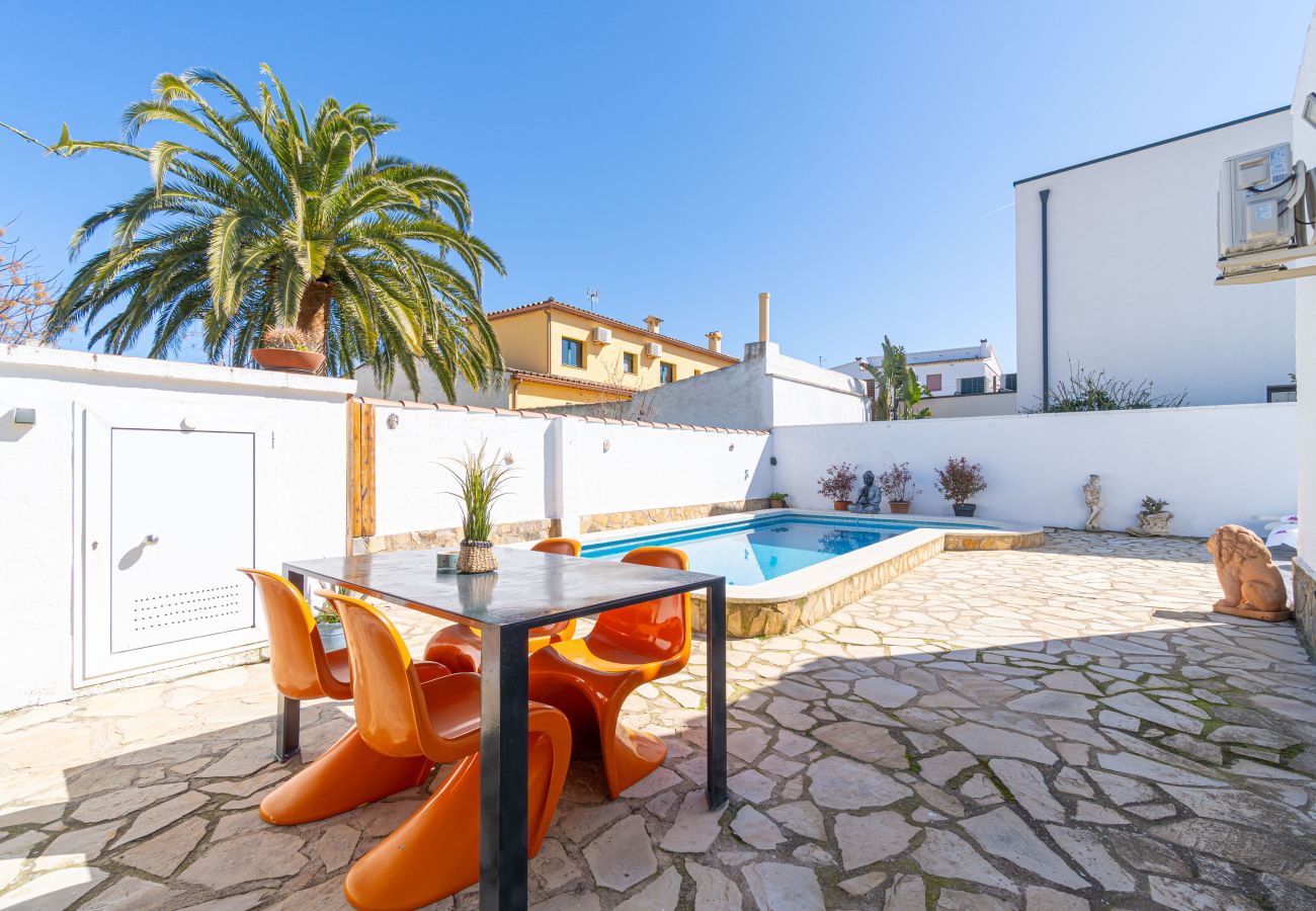 Villa in Empuriabrava - 0009-ALBERES Haus mit Pool