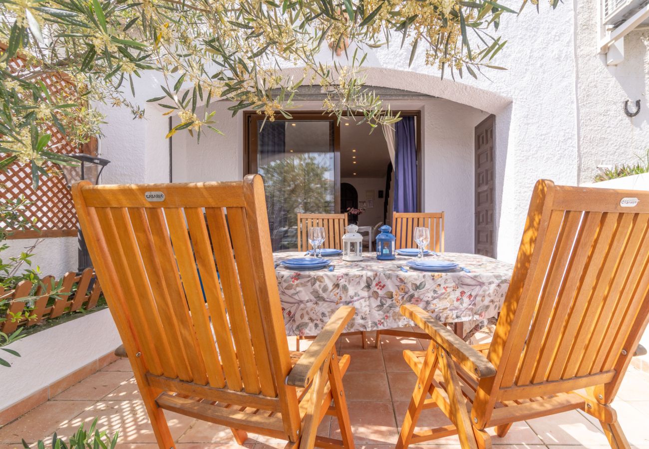 Villa in Empuriabrava - 0151-ILLA CARTAGO Fischerhaus am Kanal