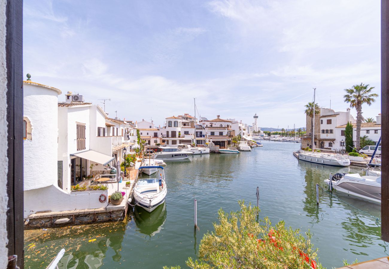 Villa in Empuriabrava - 0151-ILLA CARTAGO Fischerhaus am Kanal