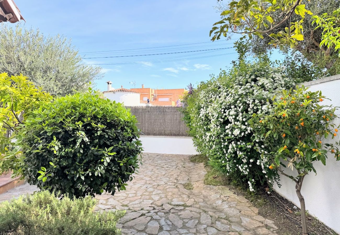 Villa in Empuriabrava - 0082-PANI Haus mit 3 Schlafzimmern