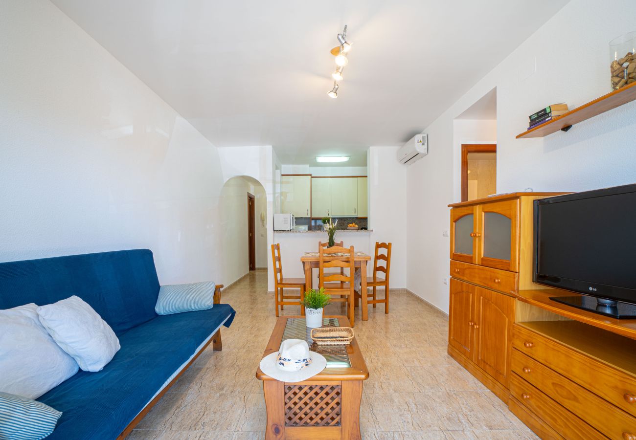 Ferienwohnung in Empuriabrava - 0089-MIRABLAU Ferienwohnung mit seitlichem Blick auf den Strand