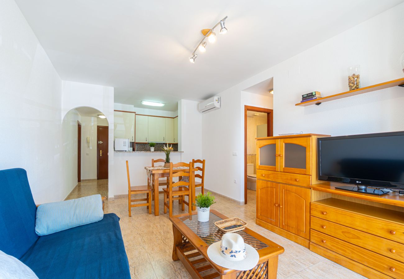 Ferienwohnung in Empuriabrava - 0089-MIRABLAU Ferienwohnung mit seitlichem Blick auf den Strand