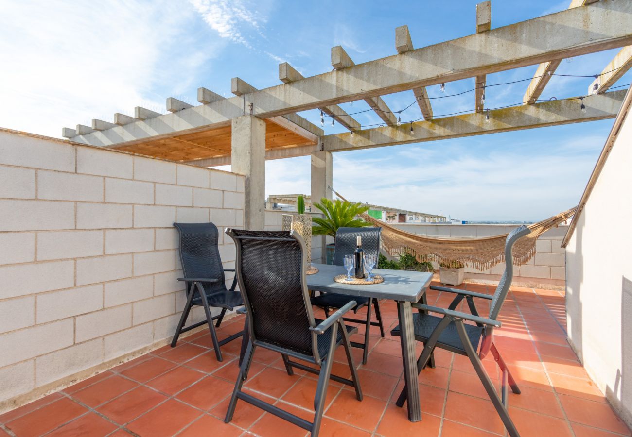 Ferienwohnung in Rosas / Roses - 2005-PORT CANIGO Appartment mit Gemeinschaftspool und Kanalblick 