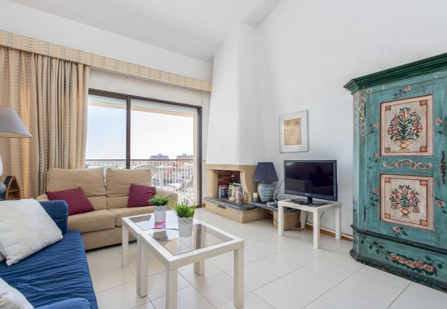 Apartment in Empuriabrava - 0161-PORT GREC Apartment with WIFI, canal and sea view Apartment in Empuriabrava - 0161-PORT GREC Apartment with WIFI, canal and sea view