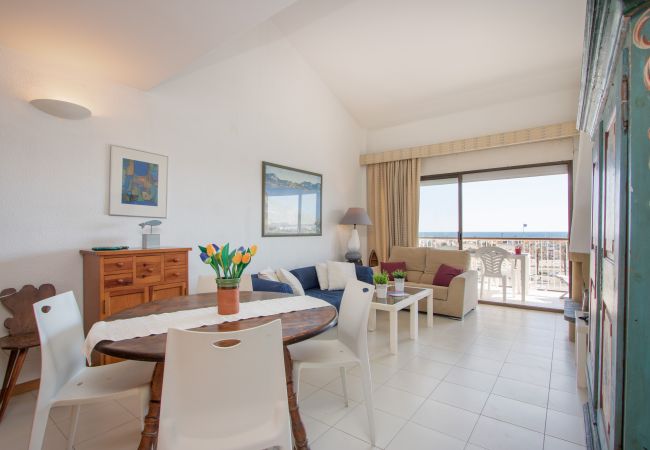 Apartment in Empuriabrava - 0161-PORT GREC Apartment with WIFI, canal and sea view Apartment in Empuriabrava - 0161-PORT GREC Apartment with WIFI, canal and sea view