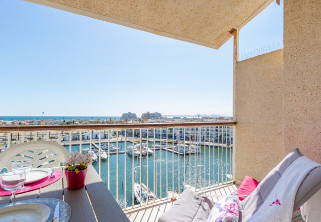 Apartment in Empuriabrava - 0161-PORT GREC Apartment with WIFI, canal and sea view Apartment in Empuriabrava - 0161-PORT GREC Apartment with WIFI, canal and sea view