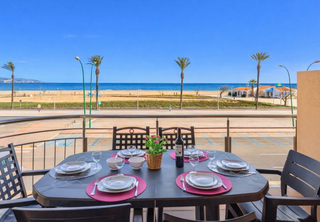 Apartment in Empuriabrava - 0086-BLAUCEL Apartment with seaview 