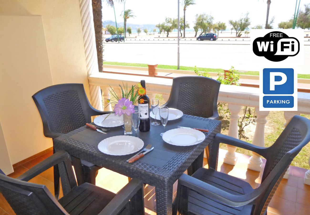Apartment in Empuriabrava - 0018-BAHIA Apartment in front of the beach with wifi