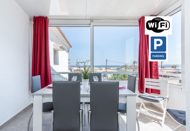  in Empuriabrava - 0014-BAHIA Apartment in front of the beach with wifi
