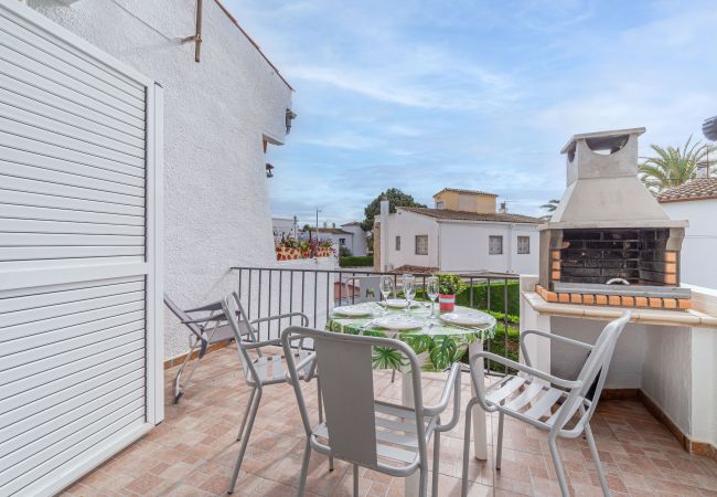  in Empuriabrava - 0012-BAHIA Apartment near the beach with parking