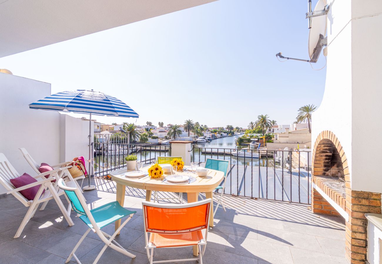 Apartment in Empuriabrava - 0169-PORT SEGRE Apartment with canal view