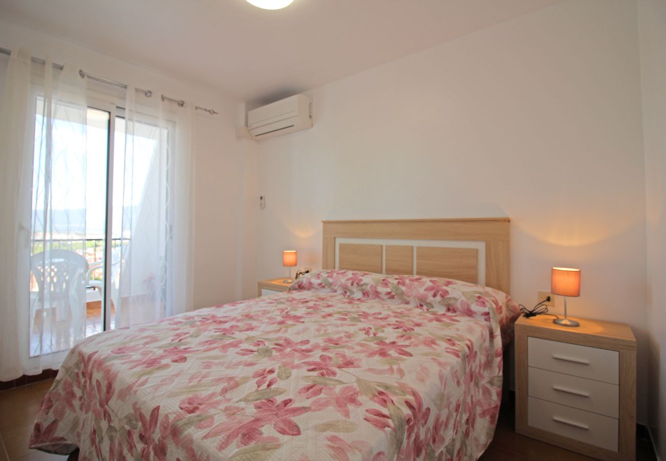 Apartment in Empuriabrava - 0186-SAN LUIS Apartment with seaview
