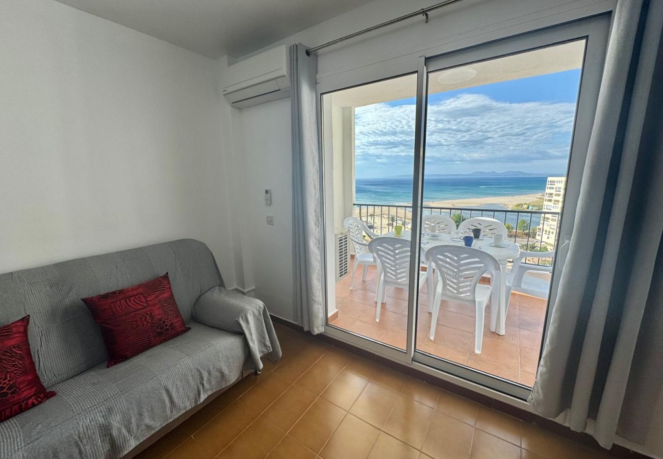 Apartment in Empuriabrava - 0186-SAN LUIS Apartment with seaview