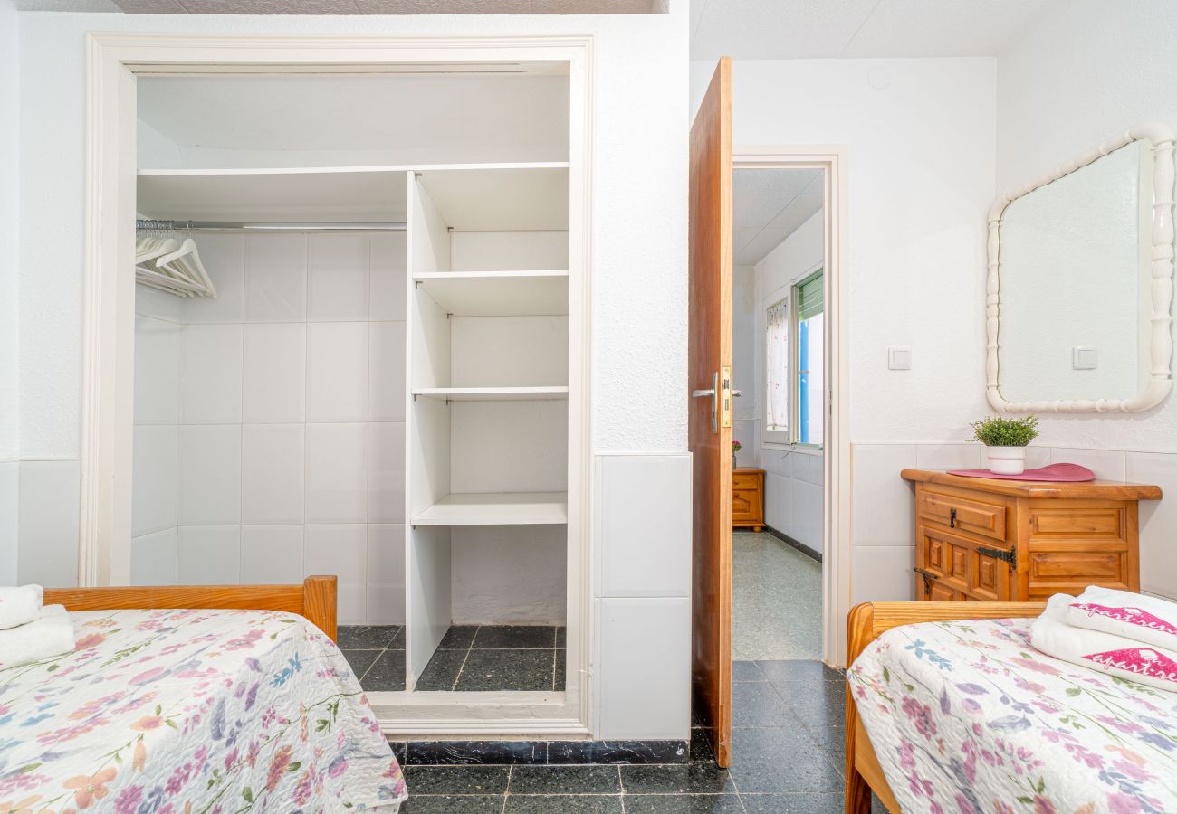 Apartment in Rosas / Roses - 2026-POETA MARQUINA Apartment with 4 bedrooms