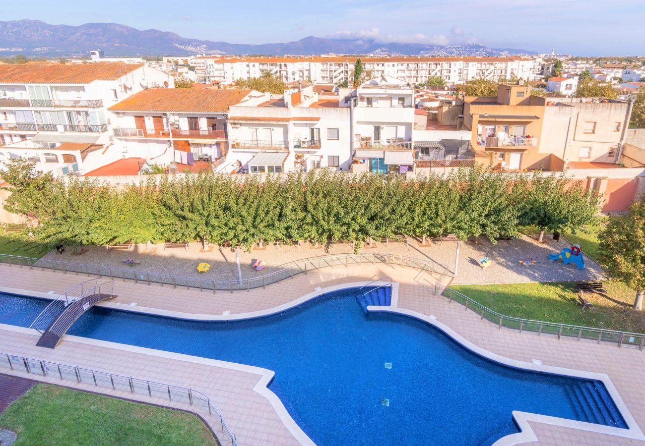 Apartment in Empuriabrava - 0149-PUIG ROM Apartment with community pool and parking