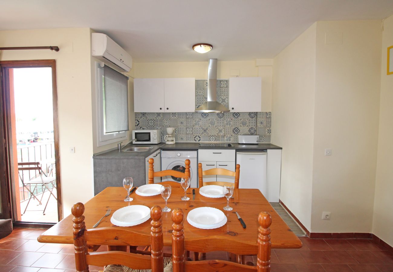 Apartment in Empuriabrava - 8004-GRAN RESERVA Apartment near the beach