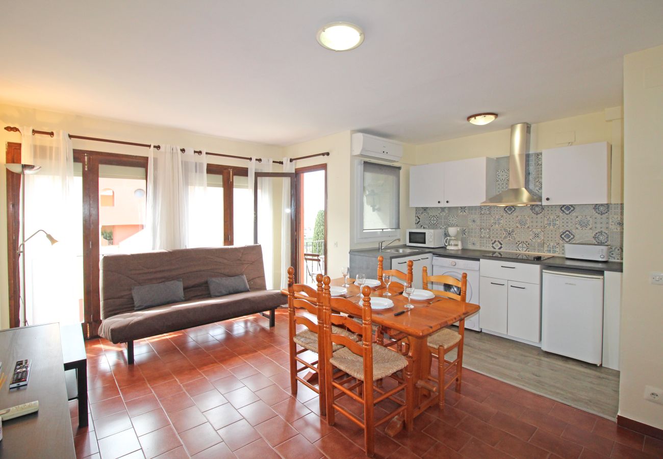 Apartment in Empuriabrava - 8004-GRAN RESERVA Apartment near the beach