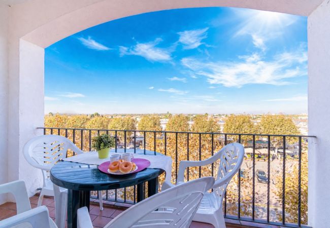 Apartment in Empuriabrava - 0103-GRAN RESERVA Apartment near the beach