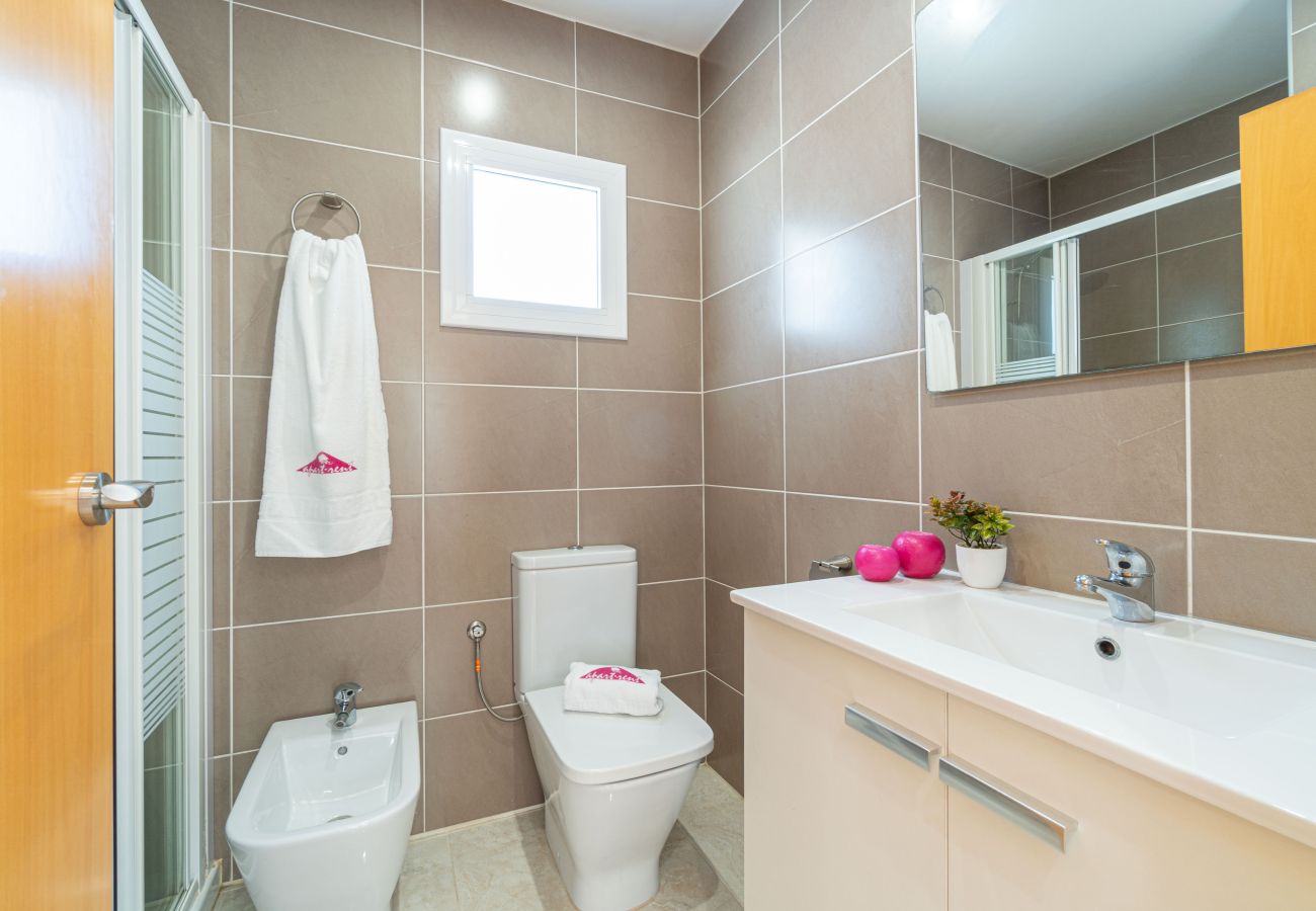 Villa in Empuriabrava - 0034-NOGUERA House with small pool