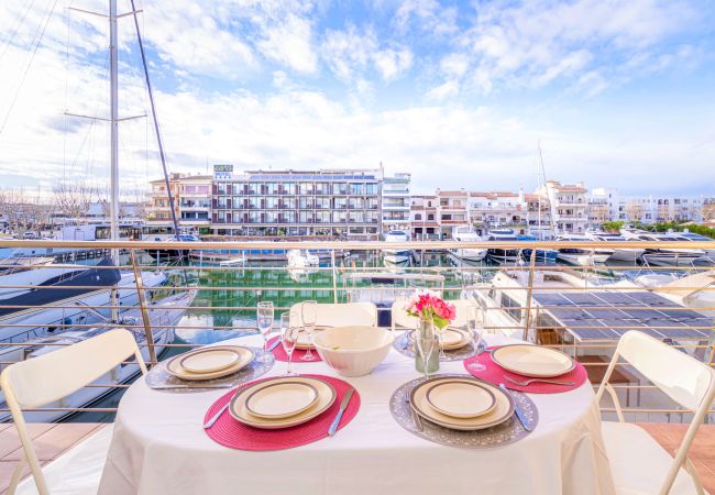 Apartment in Empuriabrava - 0163-PORT SALINS Apartment with canal view Apartment in Empuriabrava - 0163-PORT SALINS Apartment with canal view