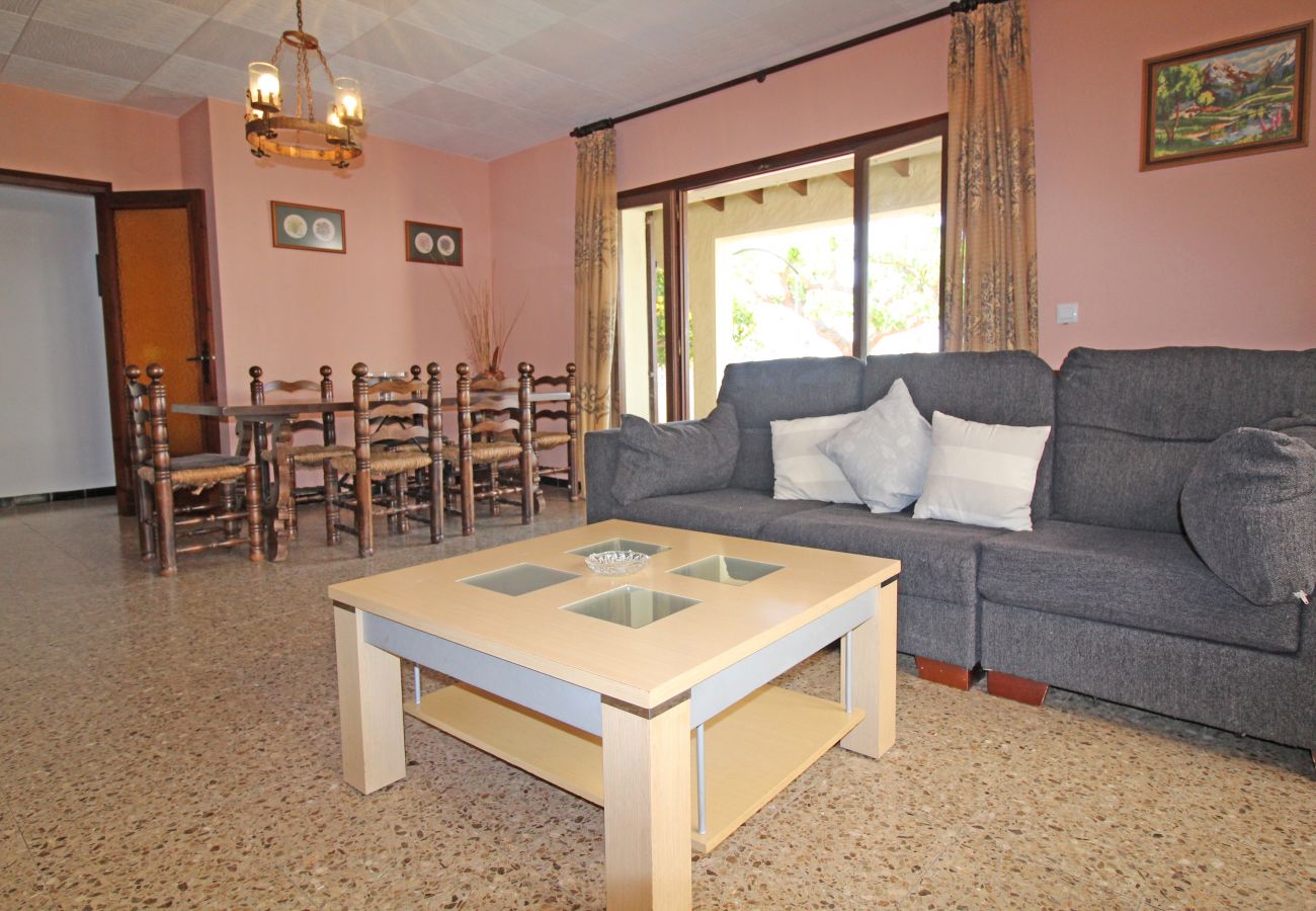 Villa in Empuriabrava - 0081-PANI House with 4 bedrooms and garden