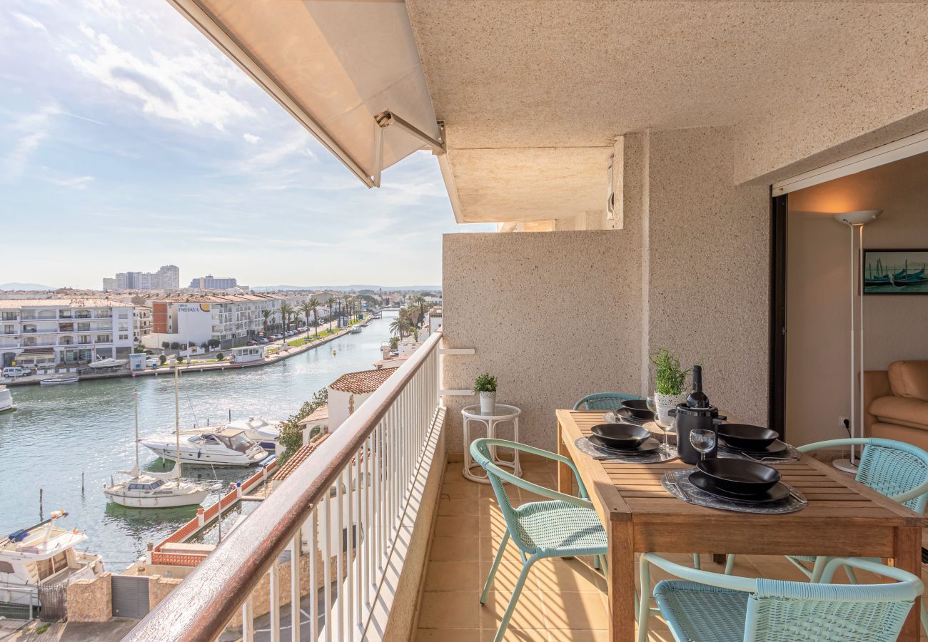 Apartment in Empuriabrava - 0162-PORT GREC Apartment with sea and canal view