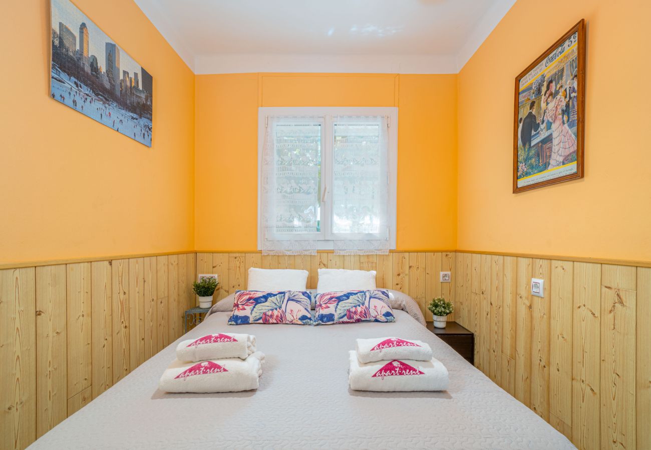 Villa in Empuriabrava - 0032-CARLIT House with garden and 3 bedrooms