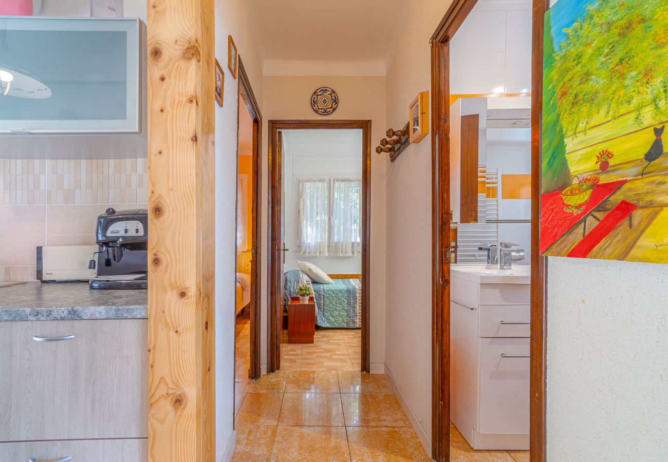 Villa in Empuriabrava - 0032-CARLIT House with garden and 3 bedrooms