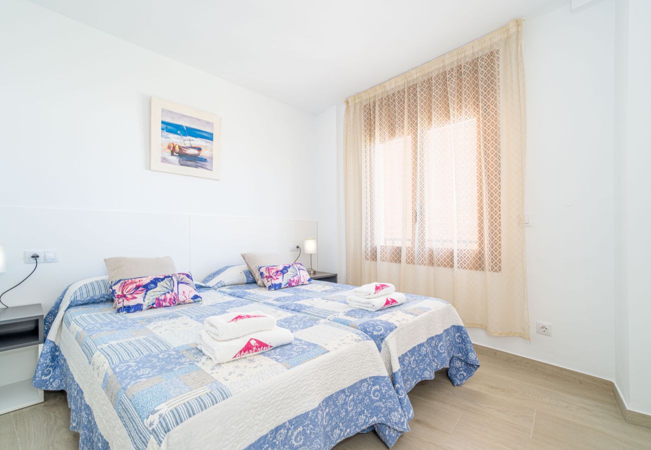 Apartment in Rosas / Roses - 2008-AV DE RHODE Apartment with wifi near the beach