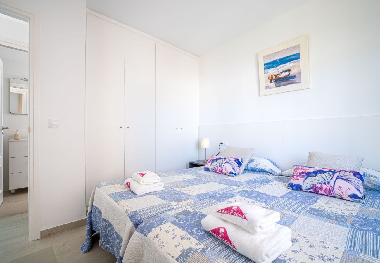 Apartment in Rosas / Roses - 2008-AV DE RHODE Apartment with wifi near the beach
