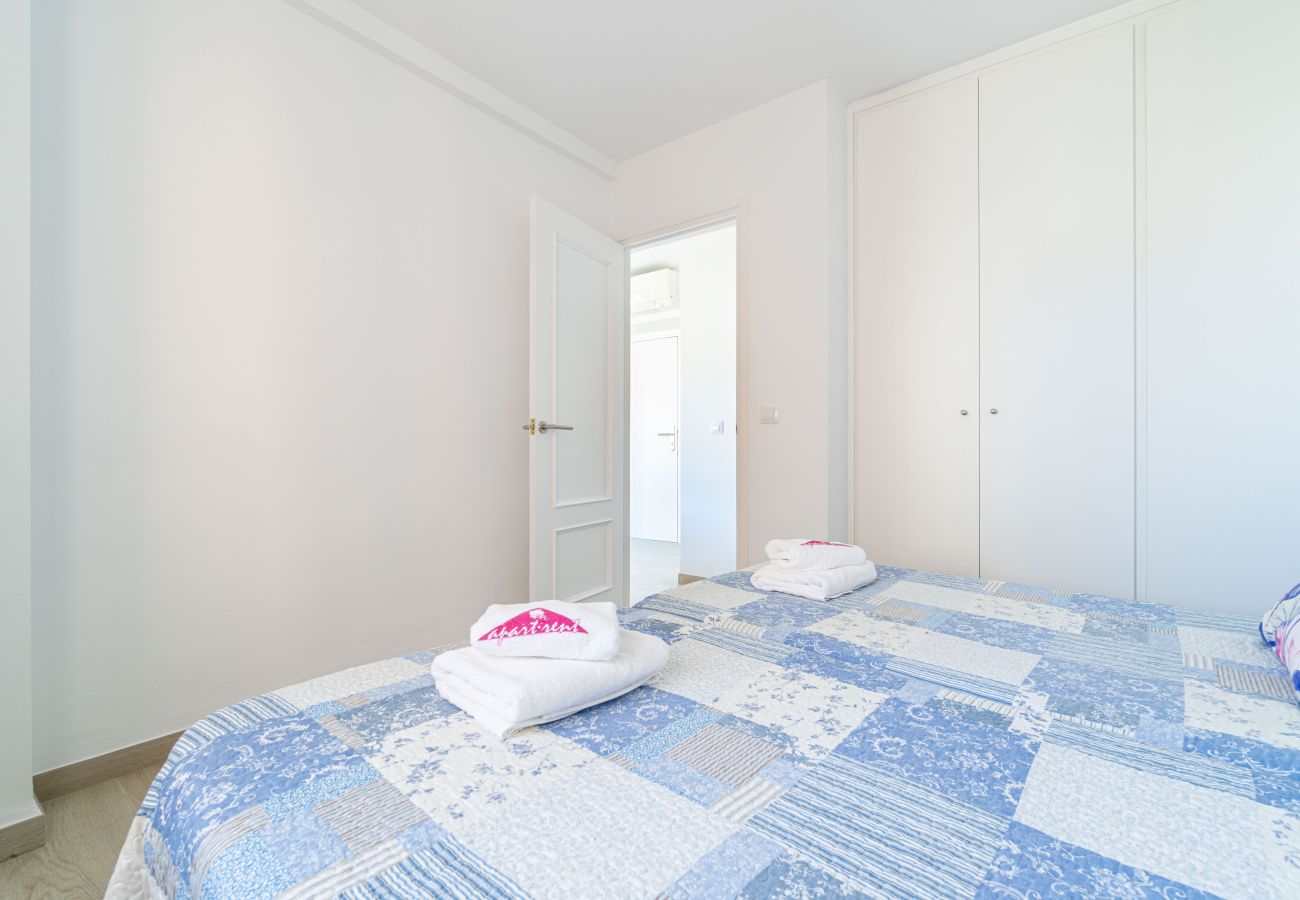 Apartment in Rosas / Roses - 2008-AV DE RHODE Apartment with wifi near the beach