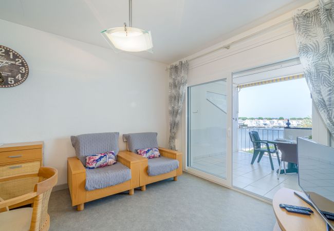 Apartment in Empuriabrava - 0183-SANT MAURICI Apartment with canal view and parking Apartment in Empuriabrava - 0183-SANT MAURICI Apartment with canal view and parking