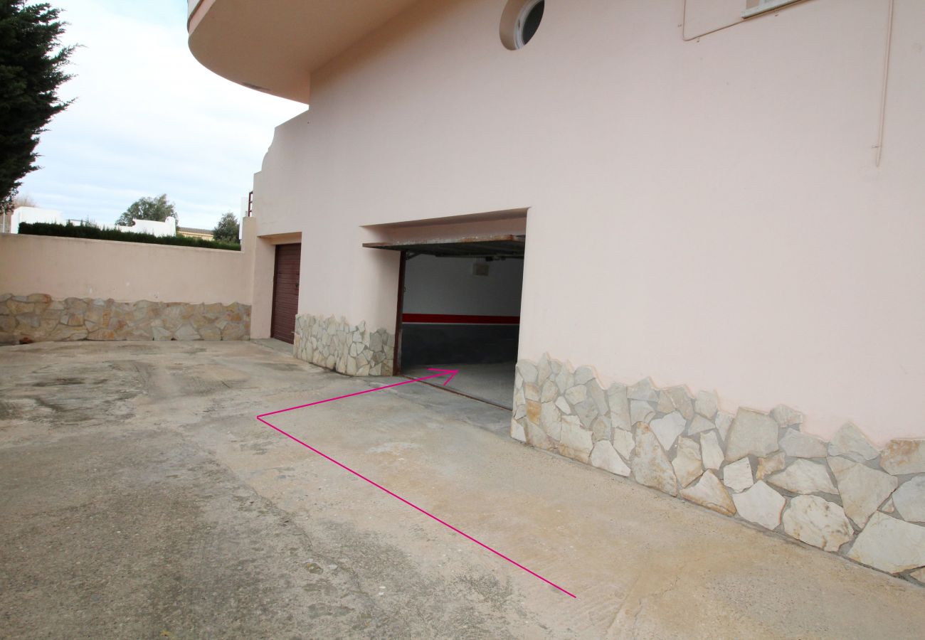 Apartment in Empuriabrava - 0138-LES DUNES Apartment at the canal with large terrace and parking