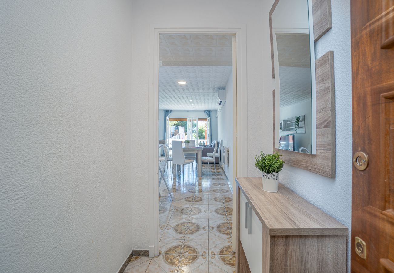 Apartment in Empuriabrava - 0195-PORT EMPORDA Apartment with 2 bedrooms and terrace