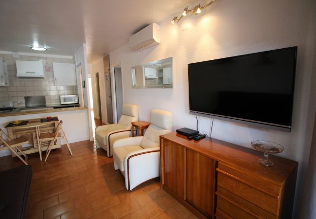 Apartment in Empuriabrava - 0158-PATTAYA Apartment with 2 bedrooms, terrace and garage