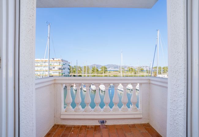 Apartment in Empuriabrava - 0132-PORT MOXO Apartment on the canal with view Apartment in Empuriabrava - 0132-PORT MOXO Apartment on the canal with view