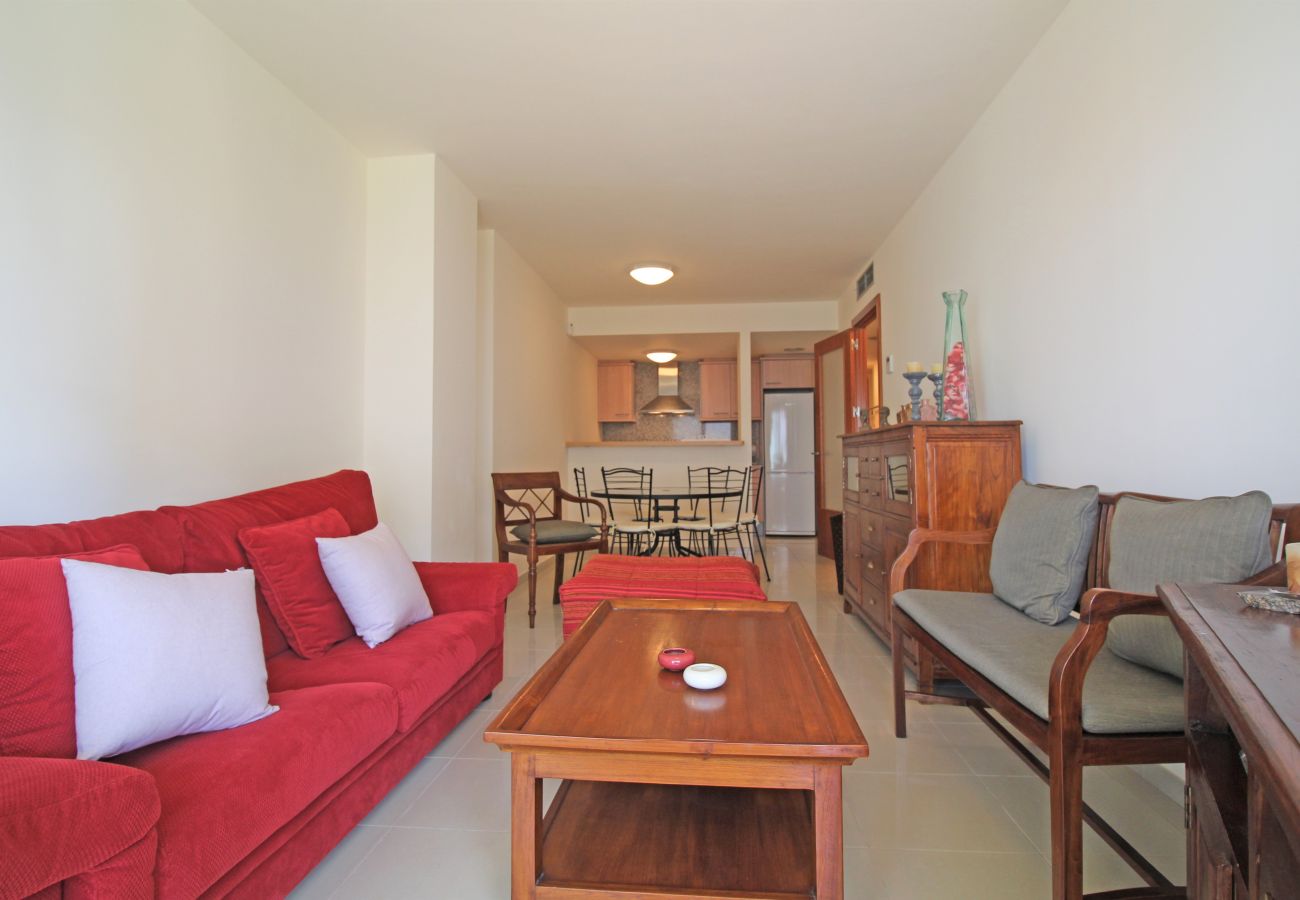 Apartment in Rosas / Roses - 8010-MIL.LENI Apartment with community pool and parking