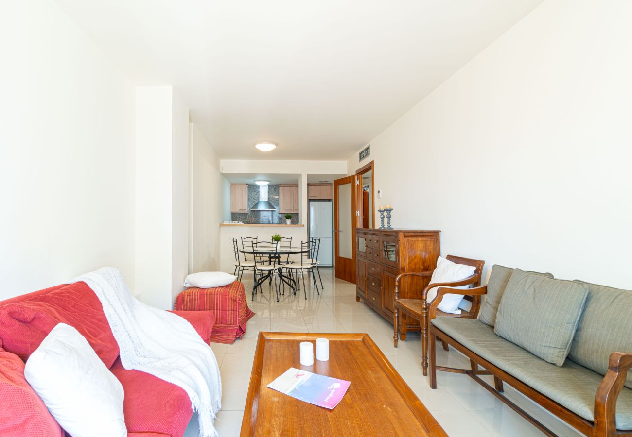 Apartment in Rosas / Roses - 8010-MIL.LENI Apartment with community pool and parking