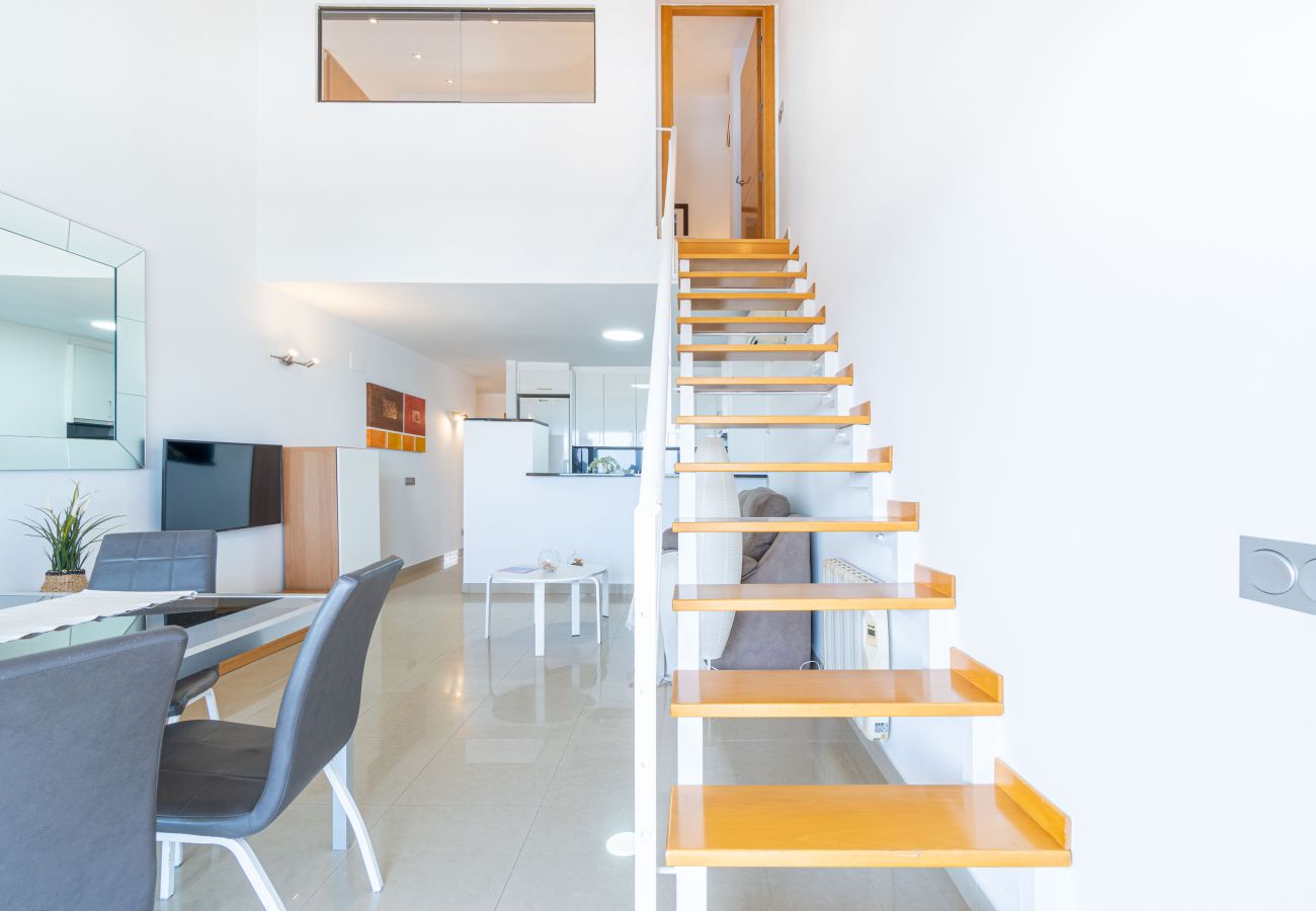 Apartment in Empuriabrava - 0160-PORT GREC Apartment with WIFI, Smart TV, canal and sea view