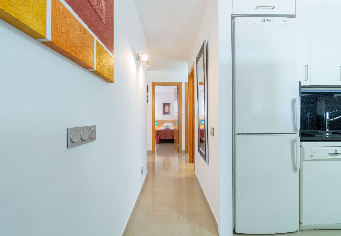 Apartment in Empuriabrava - 0160-PORT GREC Apartment with WIFI, Smart TV, canal and sea view