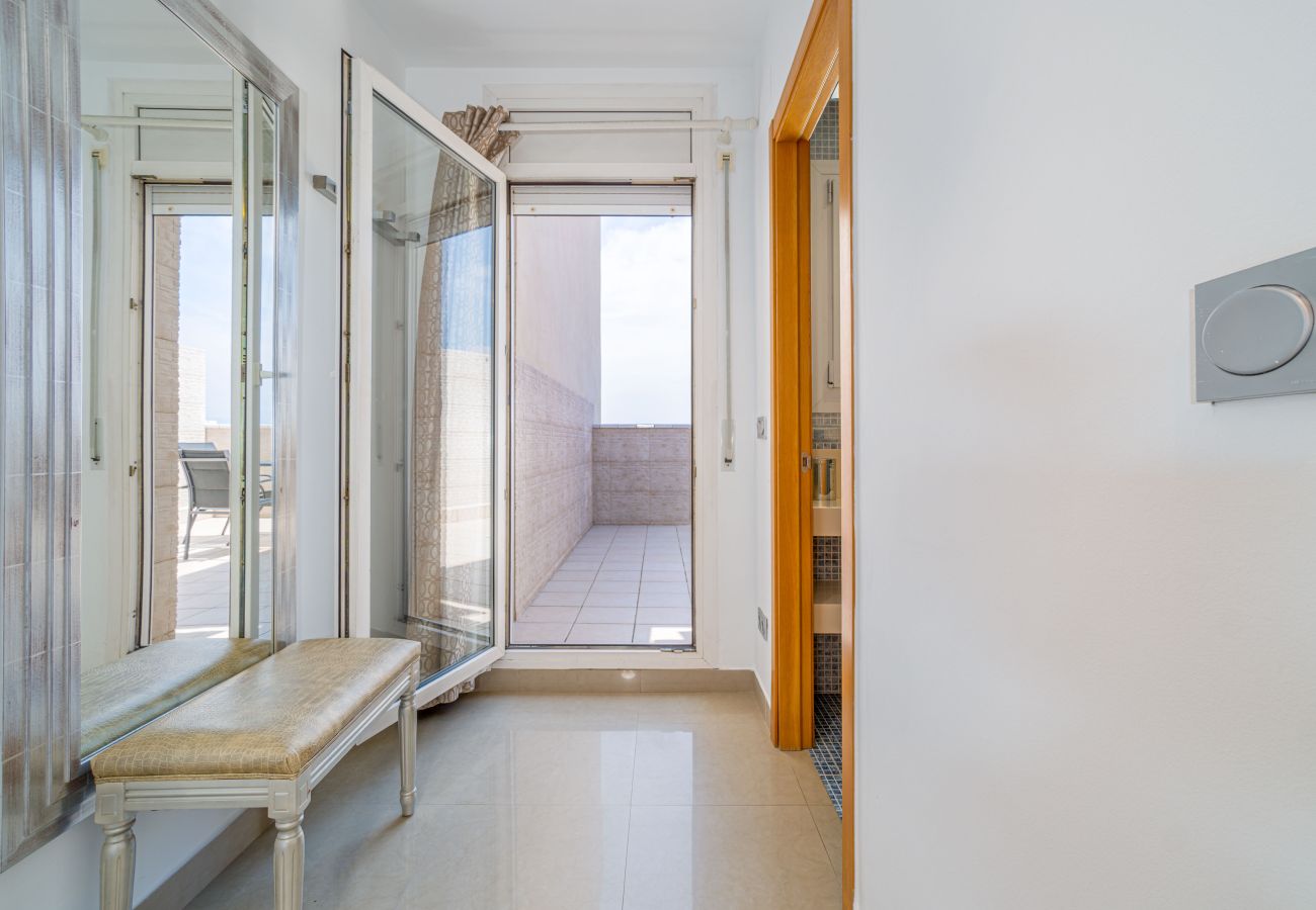 Apartment in Empuriabrava - 0160-PORT GREC Apartment with WIFI, Smart TV, canal and sea view