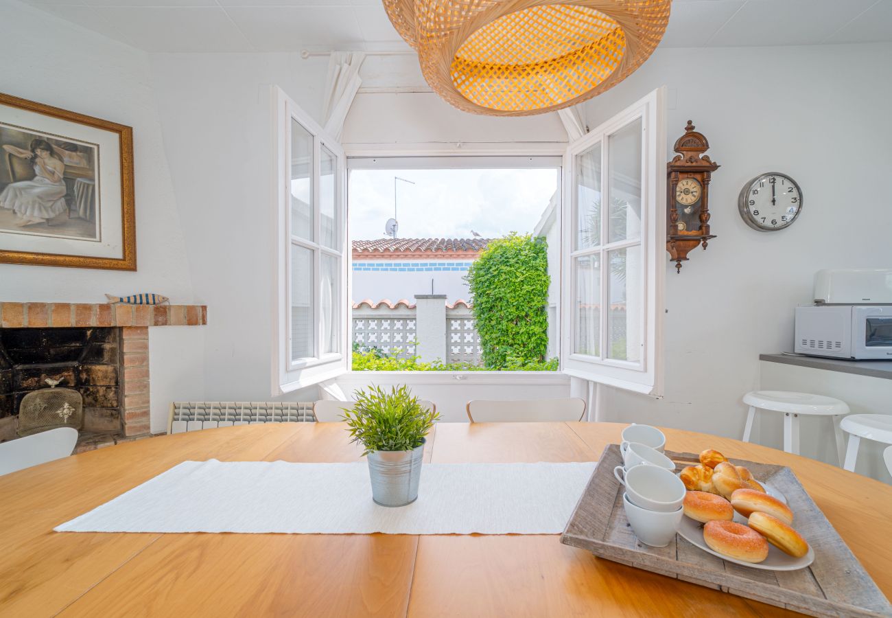 Villa in Empuriabrava - 0024-BAHIA  House with 3 bedrooms near the beach