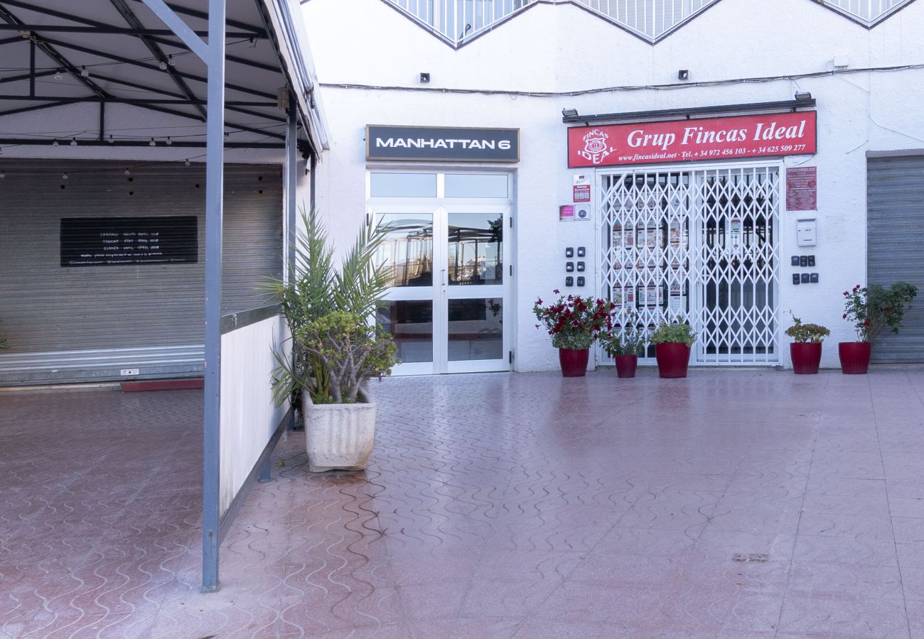 Studio in Empuriabrava - 0115-MANHATTAN  Studio with seaview