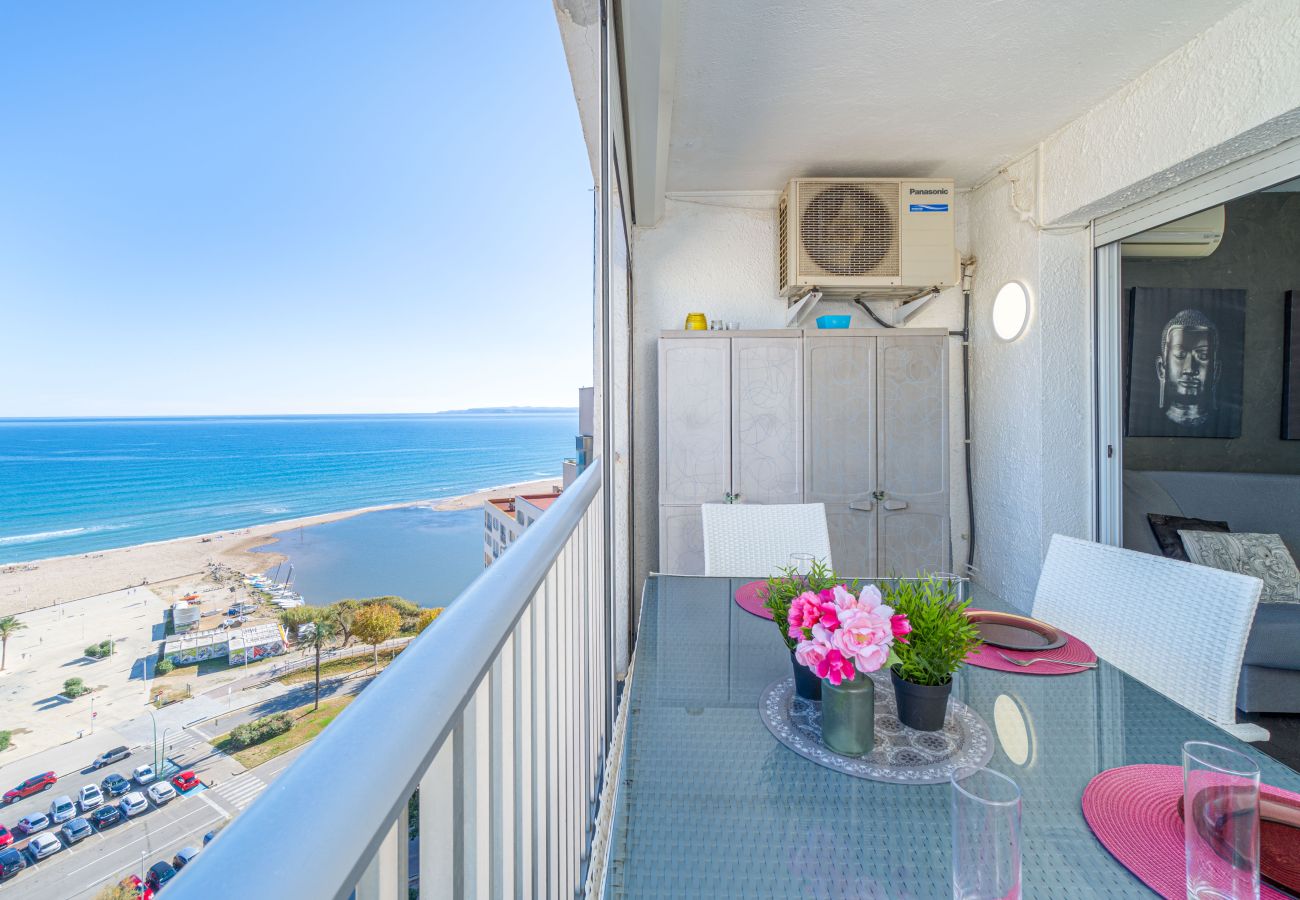 Studio in Empuriabrava - 0115-MANHATTAN  Studio with seaview