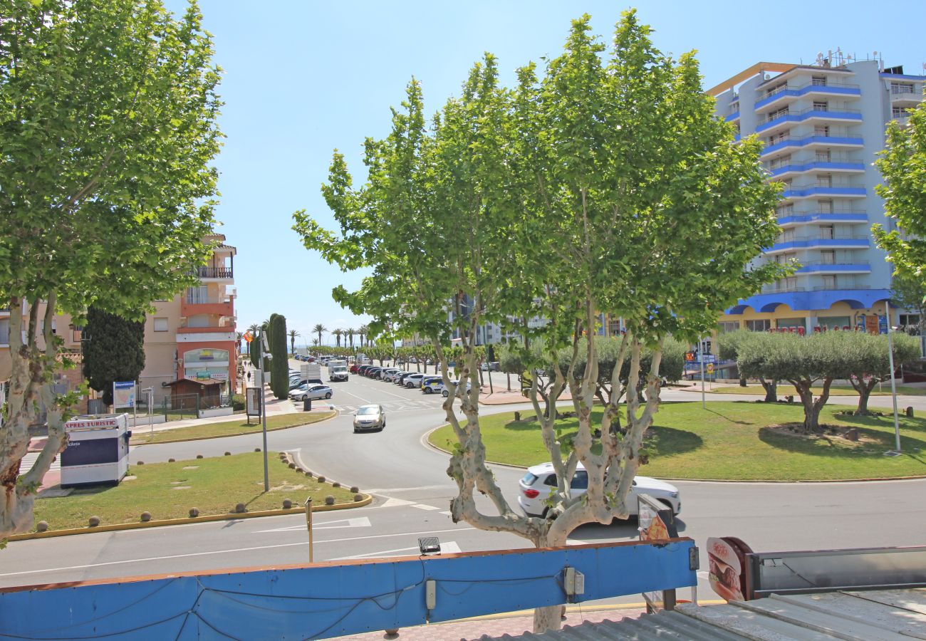 Apartment in Empuriabrava - 8001-SANT MORI Apartment near the beach